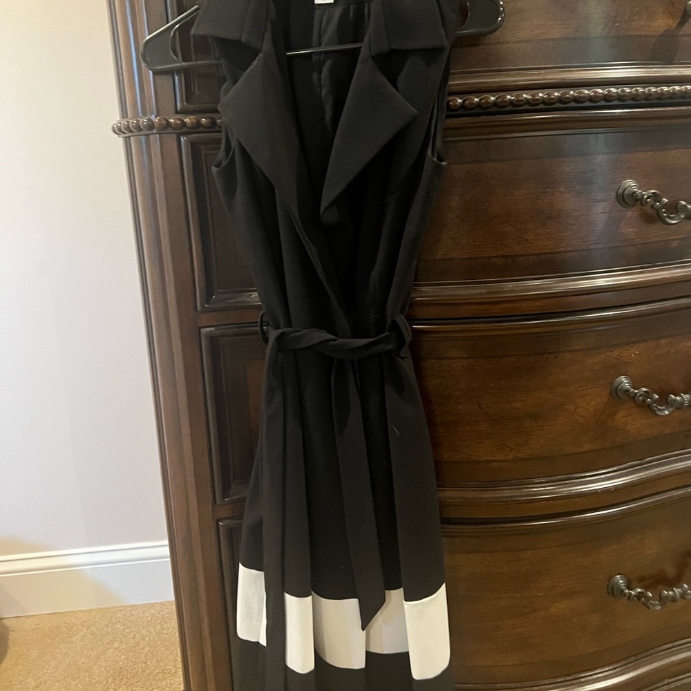 White House black market new never worn
